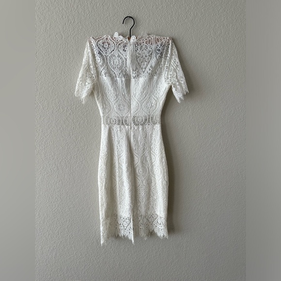 Lulus Remarkable White Sheer Lace Short Sleeve Mini Dress Size XS - Picture 3 of 5